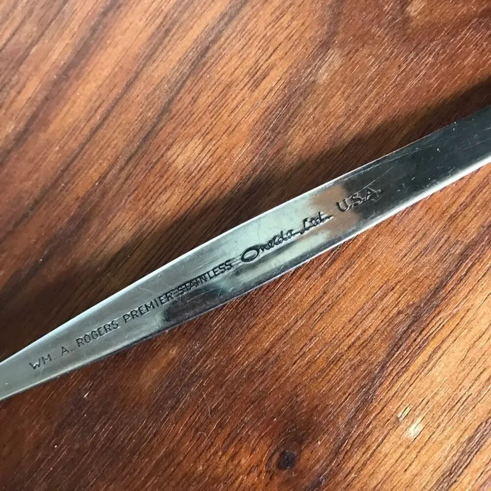 Oneida WmA Rogers Premier Stainless Flatware SPANADA dinner fork (1 fork)